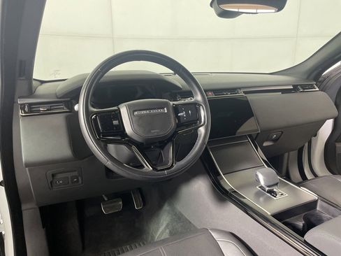 Used 2025 Land Rover Range Rover Velar Dynamic SE image 15