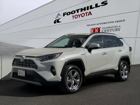 Certified 2021 Toyota RAV4 Limited AWD/4WD image 3