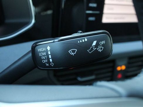New 2026 Volkswagen Jetta SE FWD image 15