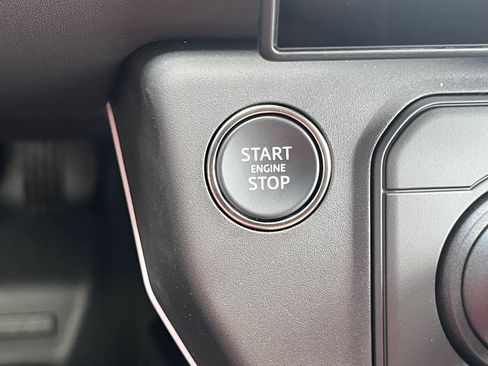 Used 2026 Land Rover Defender 110 S AWD/4WD image 28