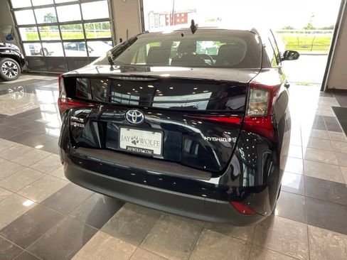 Used 2022 Toyota Prius LE FWD image 6