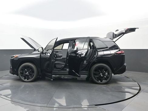 Used 2026 Toyota RAV4 XSE w/ Weather Package image 33