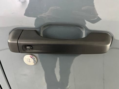 Used 2024 Jeep Wrangler Sport S image 44