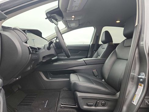 Certified 2025 Nissan Murano SV image 13