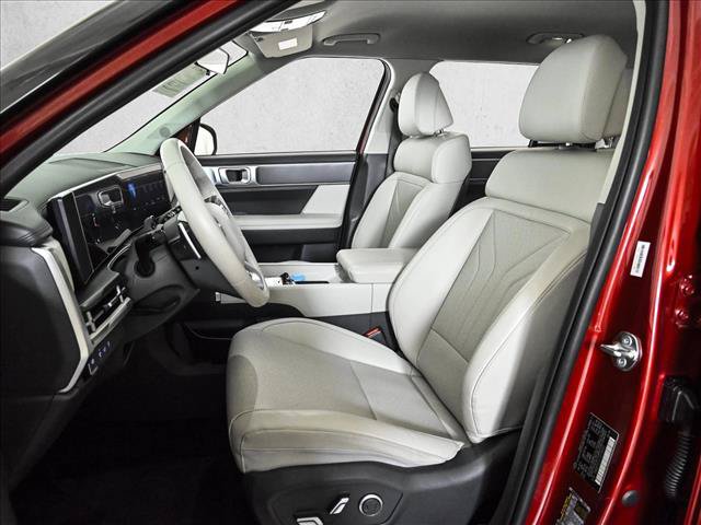 Used 2025 Hyundai Santa Fe SEL AWD/4WD image 18