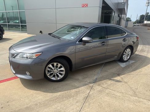 Used 2014 Lexus ES 300h w/ Luxury Package w/Bamboo Trim FWD image 1