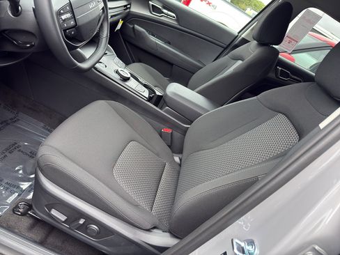New 2026 Kia Sportage S image 8