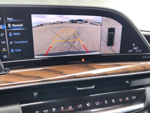Certified 2023 Cadillac Escalade Sport Platinum w/ LPO, Floor Liner Package AWD/4WD image 8