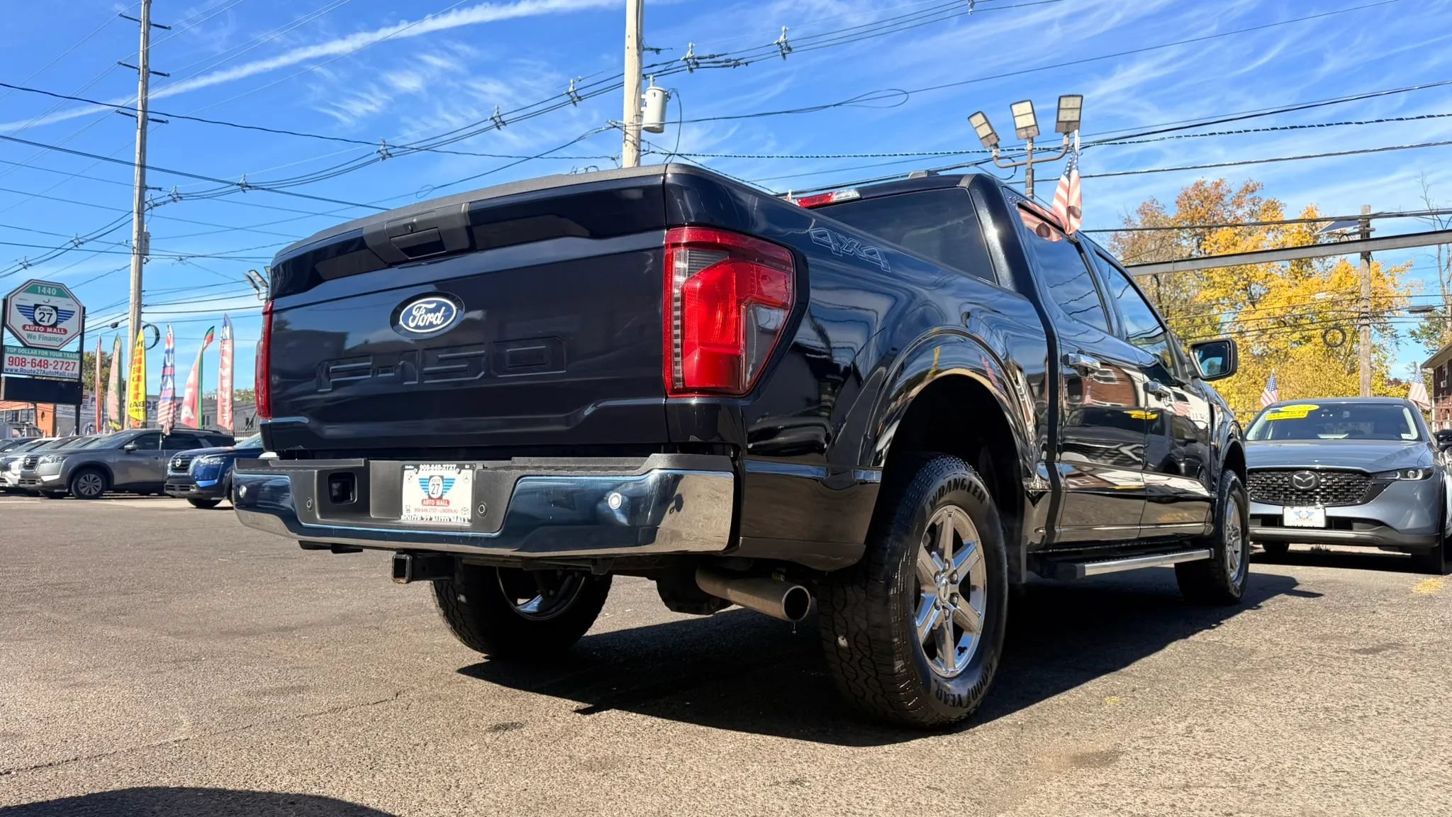 Used 2025 Ford F150 XLT w/ Equipment Group 301A Standard AWD/4WD image 9