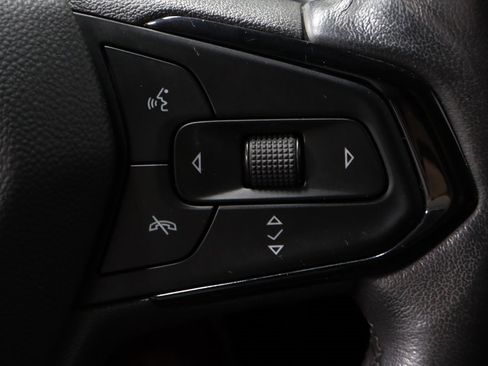 Used 2022 Chevrolet Bolt EUV Premier image 28