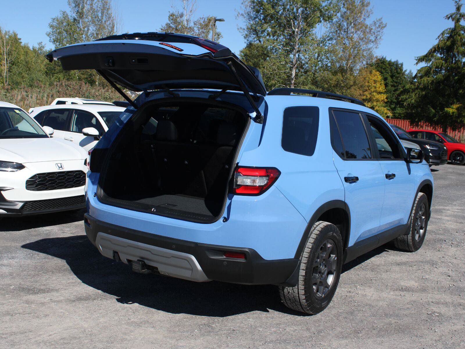 Certified 2024 Honda Pilot TrailSport image 7