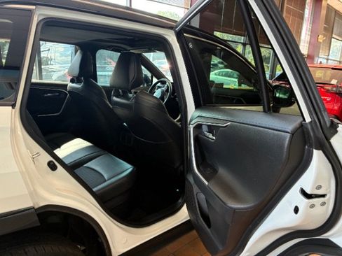 Used 2021 Toyota RAV4 XSE w/ XSE Grade Weather Package AWD/4WD image 38