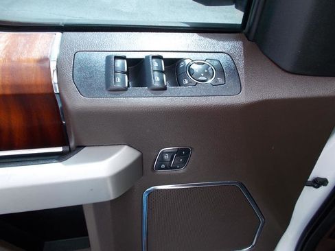 Used 2015 Ford F150 King Ranch w/ Equipment Group 601A Luxury image 30