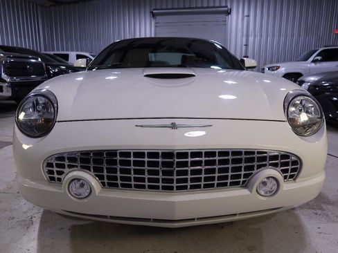 Used 2003 Ford Thunderbird image 8