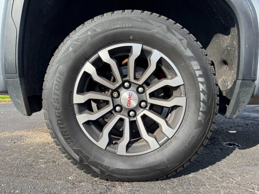Used 2019 GMC Sierra 1500 SLE w/ X31 Off-Road Package AWD/4WD image 13