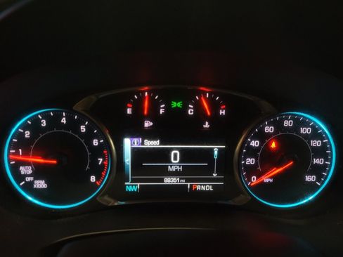 Used 2018 Chevrolet Malibu LT FWD image 23