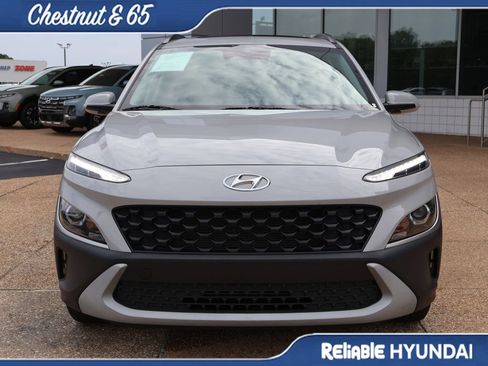 Used 2023 Hyundai Kona SEL w/ Convenience Package FWD image 8