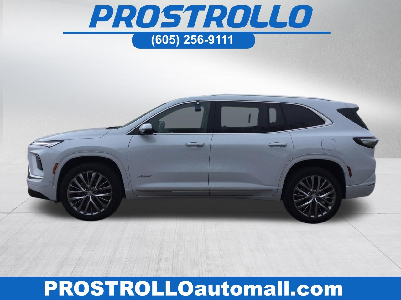 Used 2026 Buick Enclave Avenir w/ Super Cruise Package FWD image 1