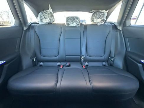 New 2026 Mercedes-Benz GLC 300 4MATIC image 15