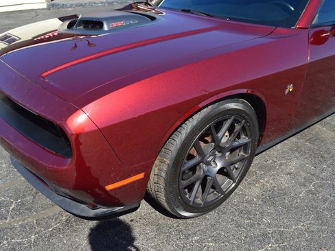 Used 2017 Dodge Challenger R/T Scat Pack image 3