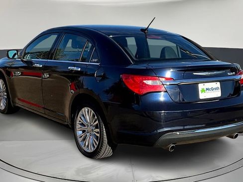 Used 2011 Chrysler 200 Limited image 4