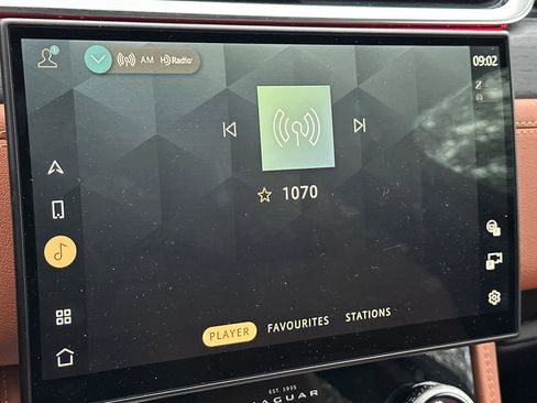 Used 2026 Jaguar F-PACE R-Dynamic S image 19