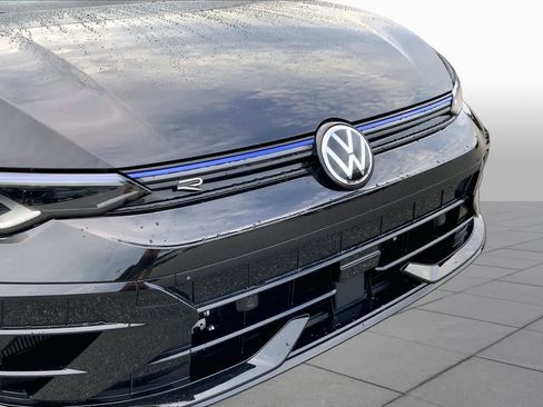 Used 2026 Volkswagen Golf AWD/4WD image 28