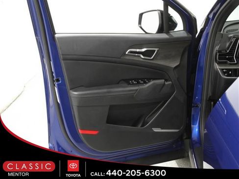 Used 2024 Kia Sportage X-Line w/ X-Line Premium Package image 4