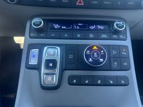 Used 2023 Hyundai Palisade Limited AWD/4WD image 29