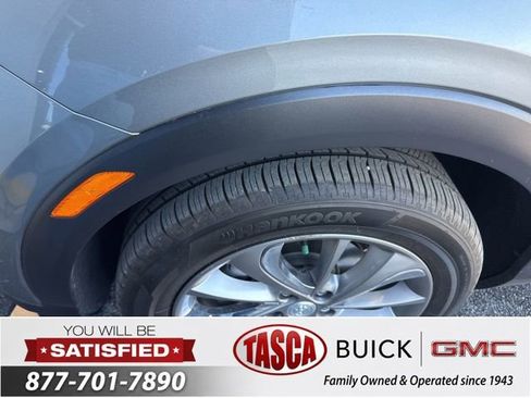 Used 2023 Buick Encore GX Essence w/ Experience Buick Package FWD image 7