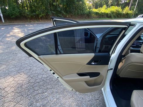 Used 2014 Honda Accord EX-L image 43