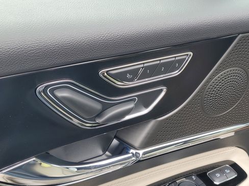 New 2026 Lincoln Corsair Premiere image 9