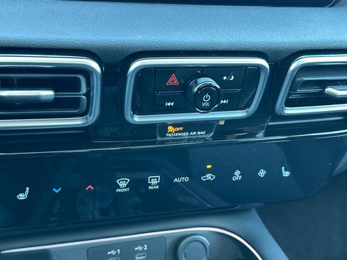 New 2026 Nissan Sentra SV w/ SV Convenience Package FWD image 19
