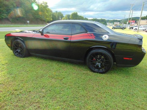 Used 2012 Dodge Challenger R/T Plus RWD image 4