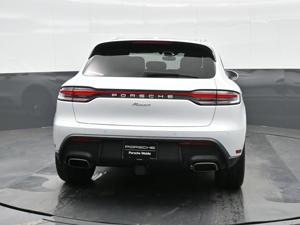 Certified 2026 Porsche Macan AWD/4WD image 6