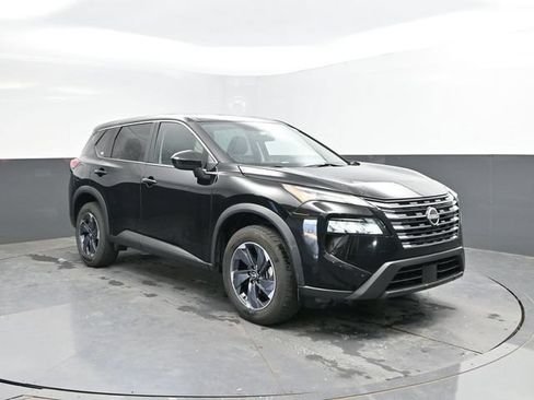 Used 2024 Nissan Rogue SV FWD image 4