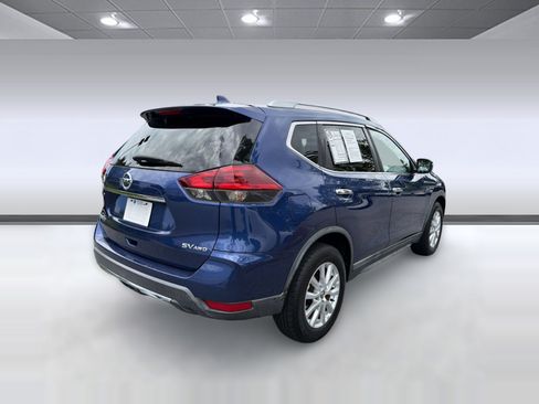 Used 2018 Nissan Rogue SV AWD/4WD image 9