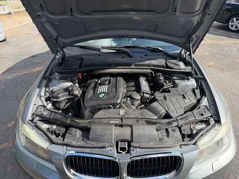 Used 2011 BMW 328i xDrive Sedan AWD/4WD image 24