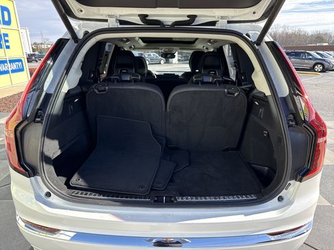 Used 2025 Volvo XC90 B6 Plus image 33