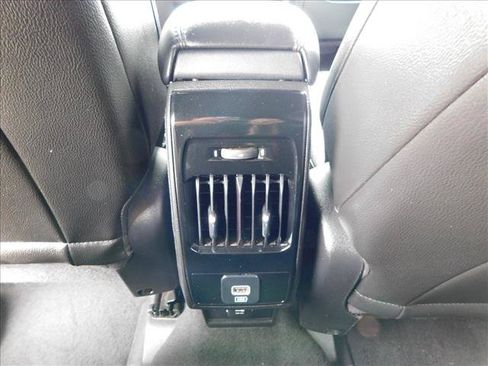 Used 2024 Jeep Compass Latitude AWD/4WD image 24