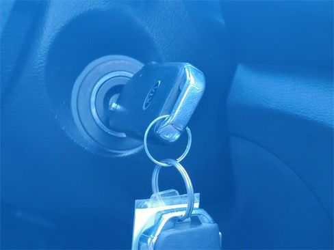 Used 2021 Kia Forte LXS image 22