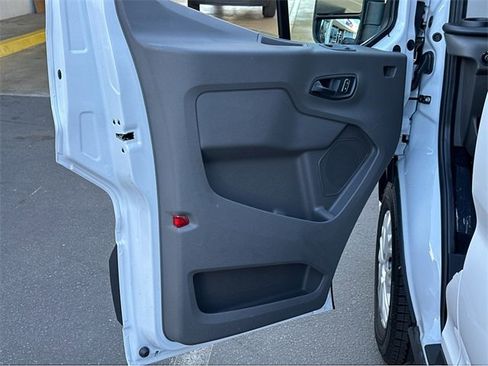 Used 2024 Ford Transit 350 XLT image 34