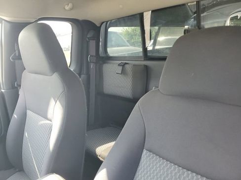Used 2010 Chevrolet Colorado LT AWD/4WD image 9