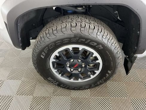 Used 2024 Toyota Tacoma TRD Off-Road AWD/4WD image 30