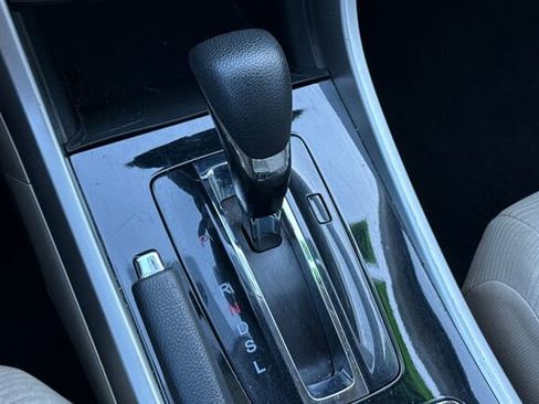 Used 2017 Honda Accord LX image 20