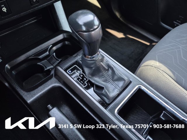 Used 2016 Toyota Tacoma TRD Off-Road w/ Towing Package AWD/4WD image 38