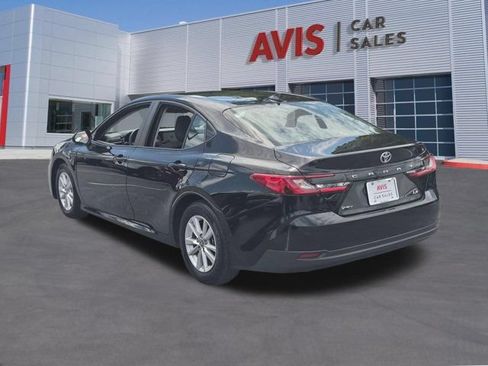 Used 2025 Toyota Camry LE FWD image 9