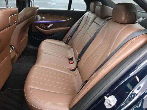 Certified 2018 Mercedes-Benz E 400 4MATIC Sedan image 10