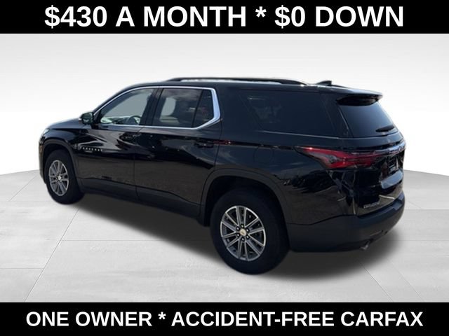 Used 2023 Chevrolet Traverse LT w/ LPO, Cargo Package FWD image 3