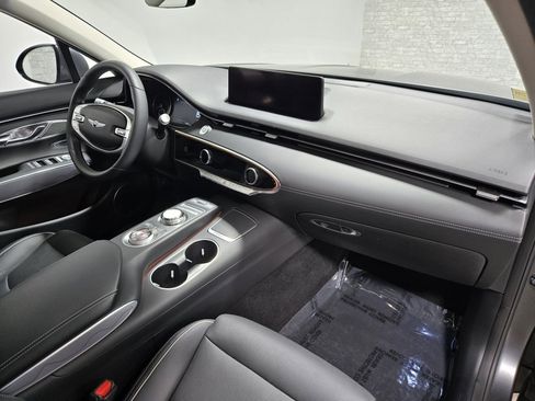 Used 2023 Genesis GV70 2.5T w/ Advanced Package image 58